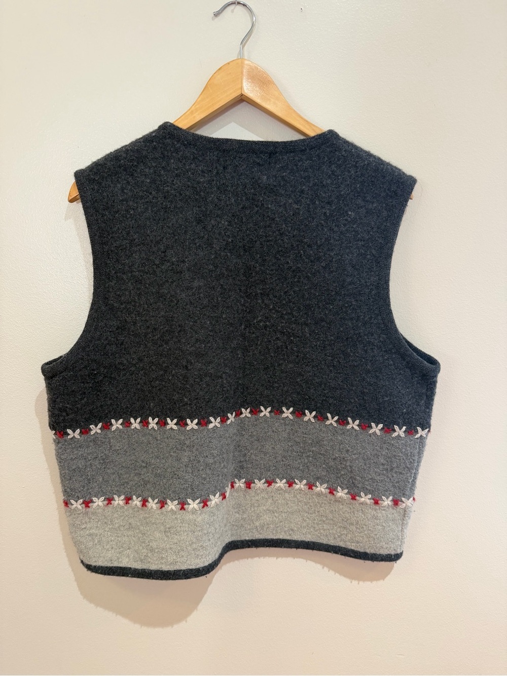 Vintage Woolrich Nordic Womens 100% Wool Vest Large - Picture 2 of 11